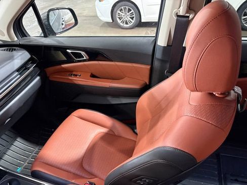 Used 2026 Kia Carnival SX Prestige FWD image 30