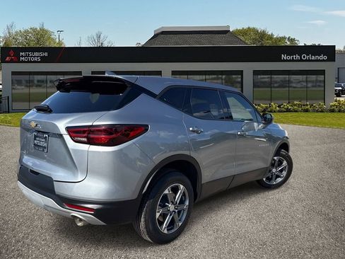 Used 2023 Chevrolet Blazer LT FWD image 5