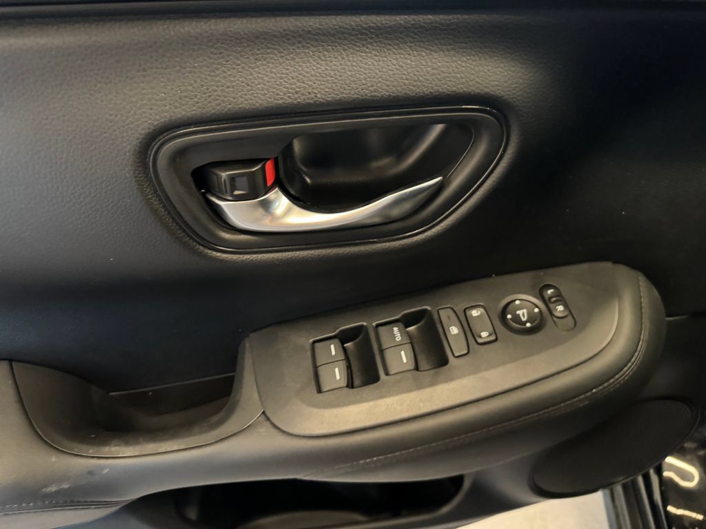 Used 2024 Honda HR-V LX image 20