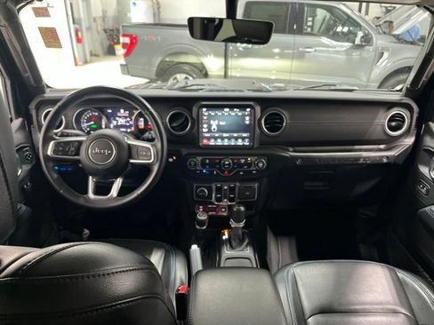Used 2022 Jeep Wrangler Unlimited Rubicon 4xe AWD/4WD image 48