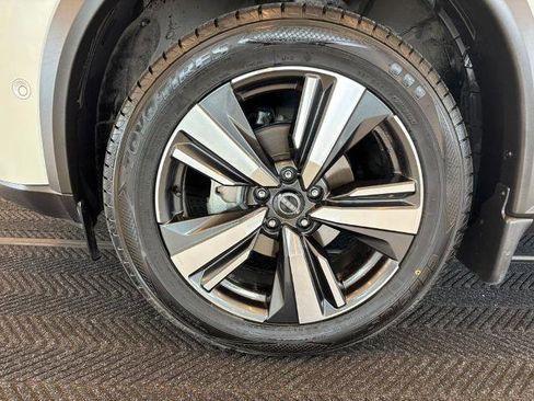 Certified 2023 Nissan Rogue SL w/ SL Premium Package AWD/4WD image 13