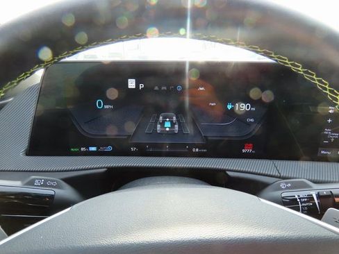 Used 2024 Kia EV6 GT image 31