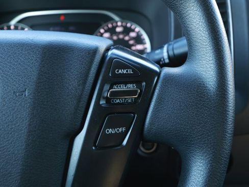 Used 2023 Nissan Frontier SV image 21