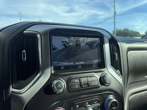 Used 2022 GMC Sierra 1500 SLT w/ SLT Premium Package RWD image 25