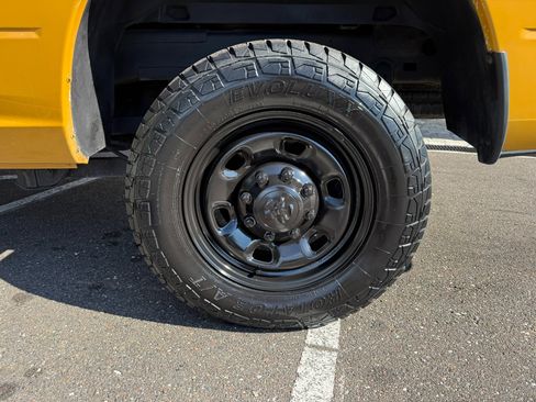 Used 2017 RAM 2500 Tradesman w/ Power & Remote Entry Group image 8