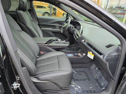 New 2026 Cadillac Lyriq Sport image 11