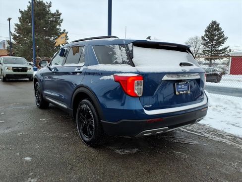 Certified 2023 Ford Explorer XLT w/ Equipment Group 202A image 9