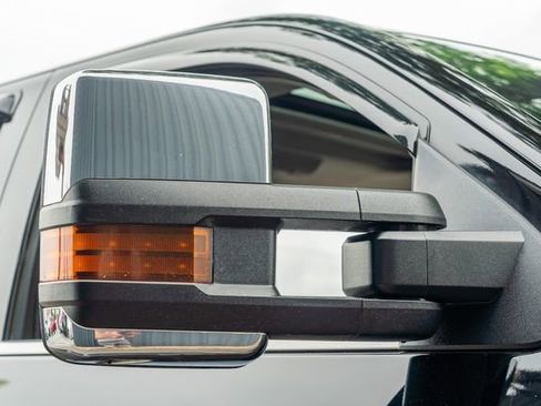 Used 2017 GMC Sierra 2500 Denali w/ Duramax Plus Package image 12