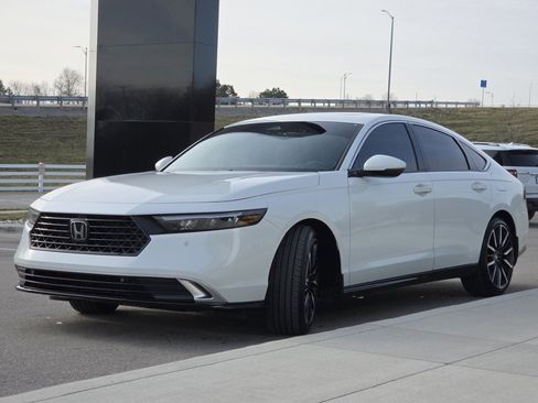 Used 2023 Honda Accord Touring image 26