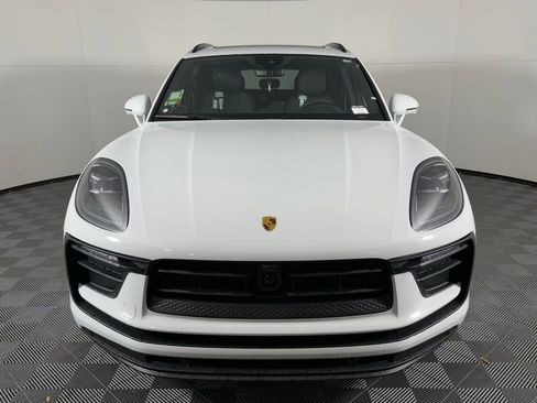 Used 2026 Porsche Macan image 10
