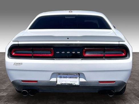 Used 2019 Dodge Challenger SXT RWD image 4