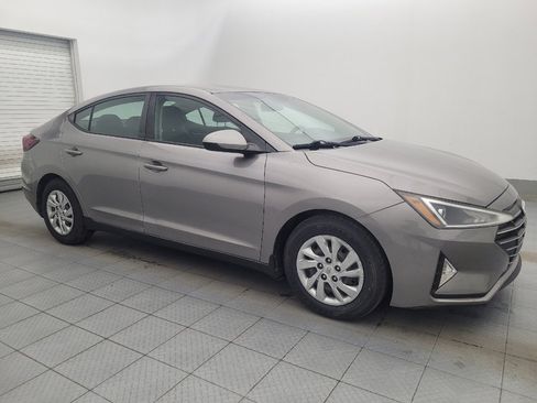 Used 2020 Hyundai Elantra SE w/ Cargo Package (C1) image 11