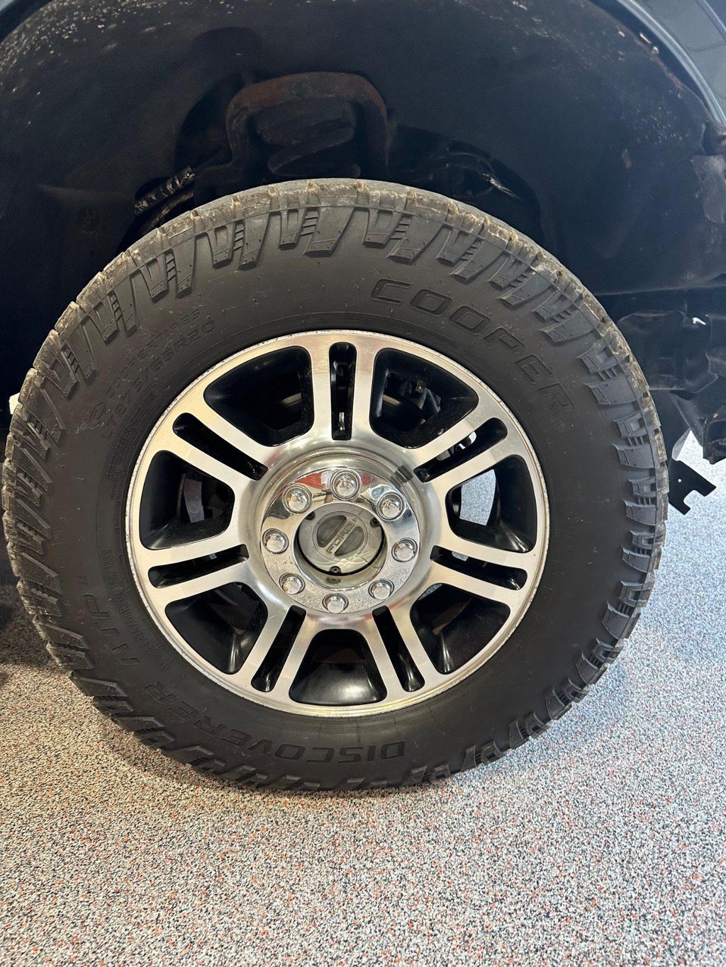 Used 2016 Ford F350 Platinum w/ Platinum Package AWD/4WD image 10