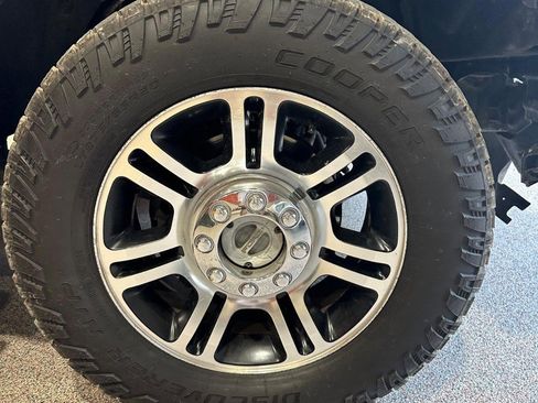 Used 2016 Ford F350 Platinum w/ Platinum Package AWD/4WD image 10
