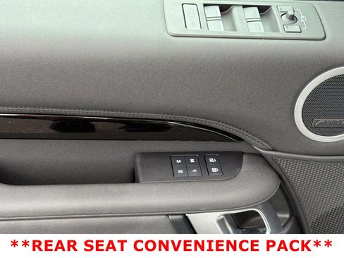Used 2025 Land Rover Discovery S AWD/4WD image 13