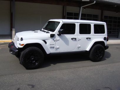 Used 2022 Jeep Wrangler Unlimited Sahara w/ Cold Weather Group