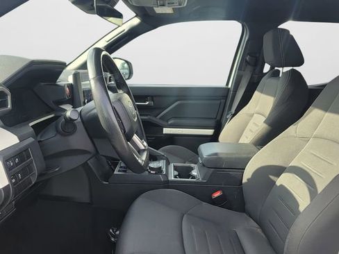 Used 2024 Toyota Tacoma TRD Off-Road image 11