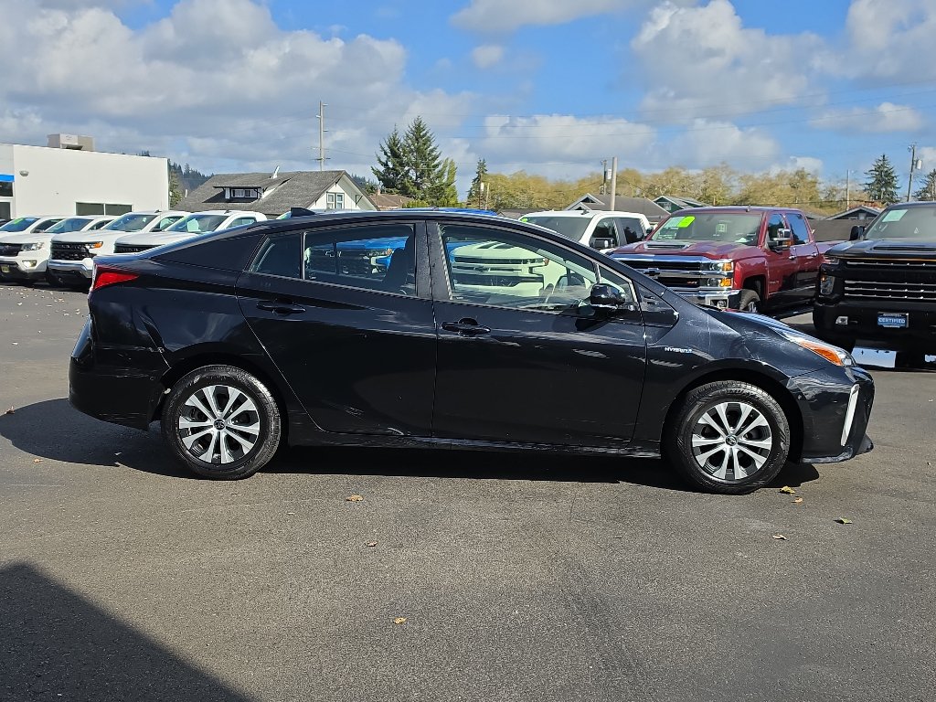 Certified 2019 Toyota Prius LE AWD/4WD image 8