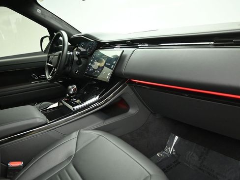 Used 2024 Land Rover Range Rover Sport AWD/4WD image 28