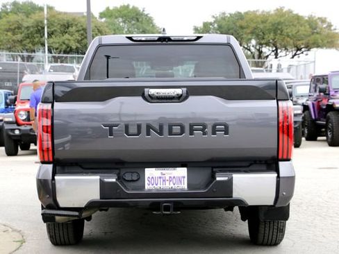 Used 2024 Toyota Tundra Limited image 6
