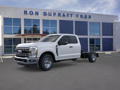 New 2025 Ford F350 XL w/ XL Chrome Package