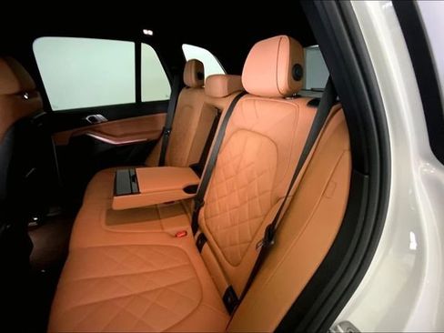 Used 2023 BMW X5 sDrive40i w/ Parking Assistance Package RWD image 12