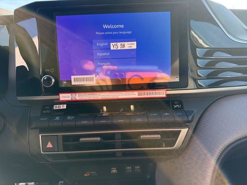 New 2026 Toyota Camry SE image 9