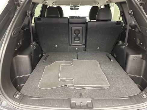 Used 2025 Mitsubishi Outlander SE image 33