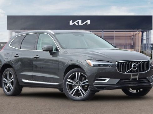 Used 2021 Volvo XC60 T8 Inscription Expression AWD/4WD image 2