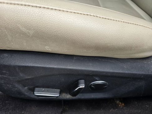 Used 2017 Ford Fusion Titanium image 9