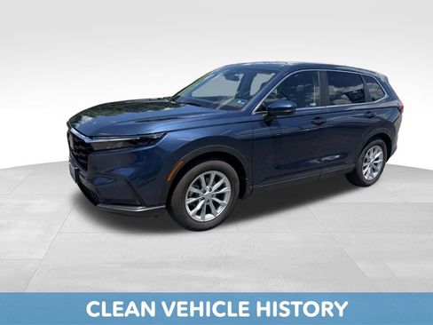Used 2025 Honda CR-V EX image 3