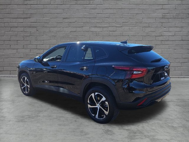 Used 2025 Chevrolet Trax RS FWD image 3