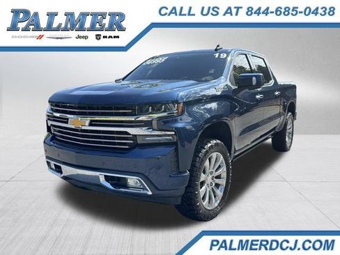 Used 2019 Chevrolet Silverado 1500 High Country w/ Technology Package AWD/4WD image 1