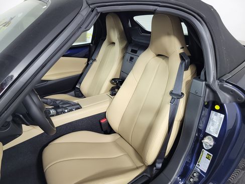 New 2025 MAZDA MX-5 Miata Grand Touring w/ Weather Package image 12