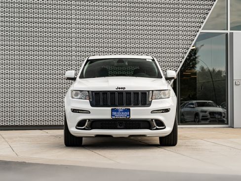 Used 2013 Jeep Grand Cherokee SRT8 AWD/4WD image 31