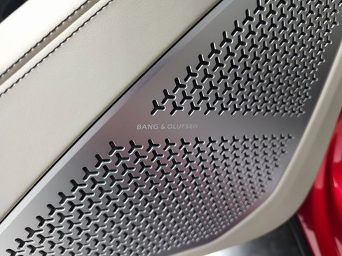 Used 2021 Lamborghini Urus image 18