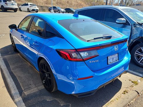 Used 2024 Honda Civic Sport image 3