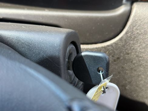 Used 2012 Chevrolet Impala LT FWD image 31