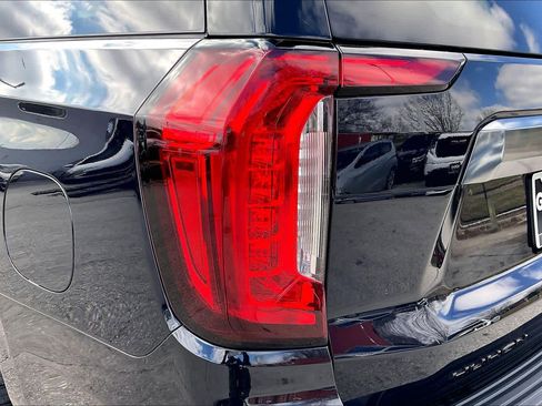 Used 2023 GMC Yukon XL AT4 w/ Max Trailering Package image 28