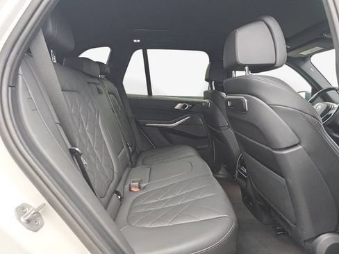 Used 2024 BMW X5 xDrive40i AWD/4WD image 36