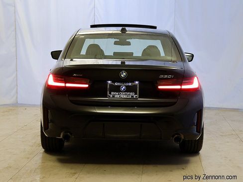 Used 2026 BMW 330i xDrive Sedan w/ M Sport Package AWD/4WD image 7