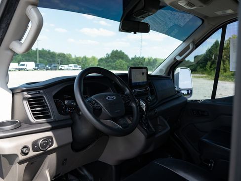 Used 2020 Ford Transit 350 XL RWD image 12