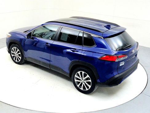 Certified 2022 Toyota Corolla Cross XLE image 16