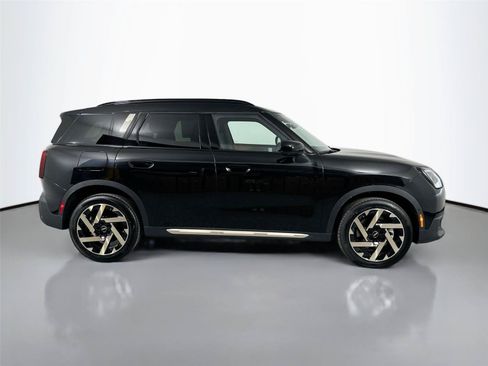 Used 2025 MINI Cooper Countryman S w/ Comfort Package Max AWD/4WD image 4