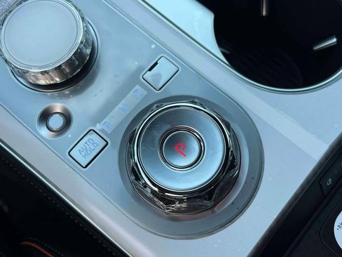 New 2026 Genesis GV70 2.5T Sport Prestige AWD/4WD image 14