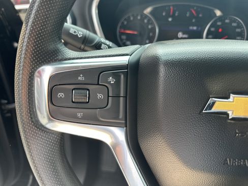 Used 2025 Chevrolet Blazer LT FWD image 13