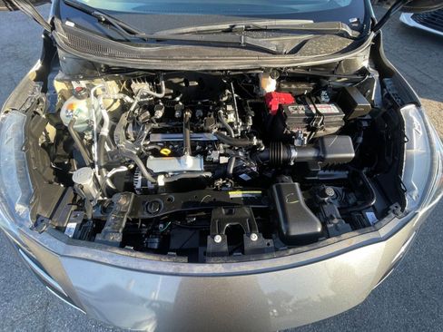 Used 2025 Nissan Versa SV image 32