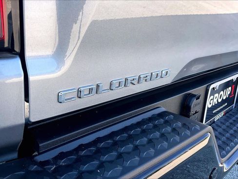 Used 2024 Chevrolet Colorado Z71 w/ Z71 Convenience Package 2 image 33