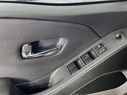 Used 2023 Nissan Frontier SV w/ SV Convenience Package image 18