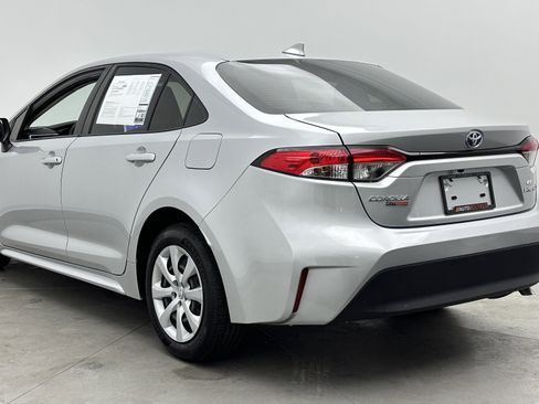 Used 2024 Toyota Corolla LE FWD image 5